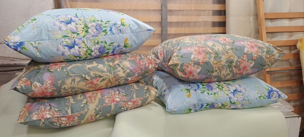 Професійна чистка подушок