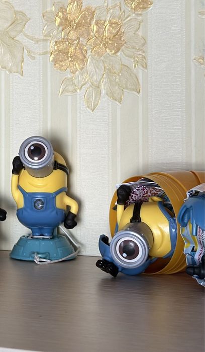 Кіндер максі міньони 2024 посіпаки minions kinder maxi