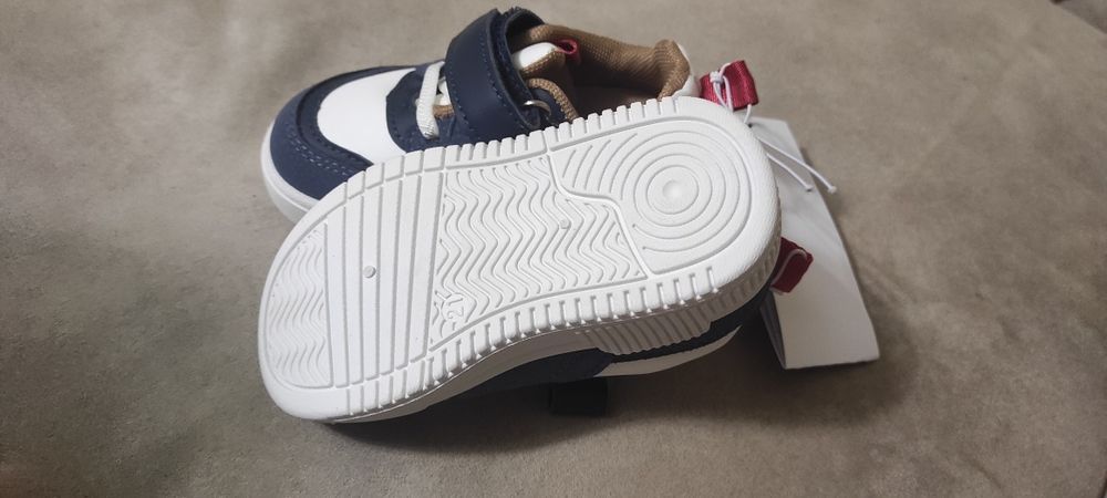 Легенькі дитячі кросівки для хлопчика, 21 розміру, 13 см устілка