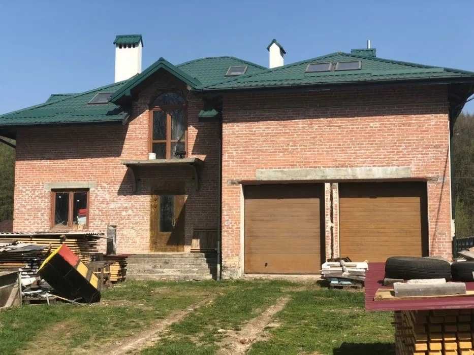 Ексклюзивний будинок і відпочинковий комплекс біля лісу — 636 м² на 22 сотках