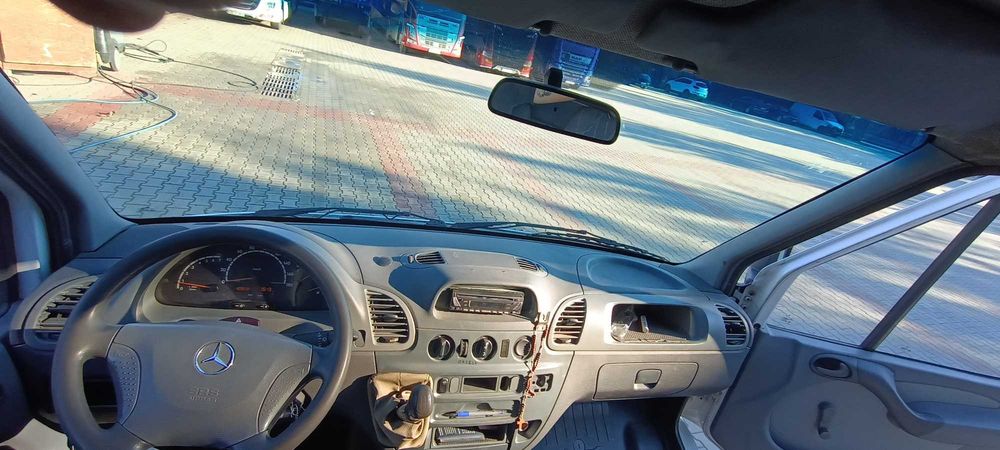 Sprinter 208D 2000r. blaszak Rzeszów • OLX.pl