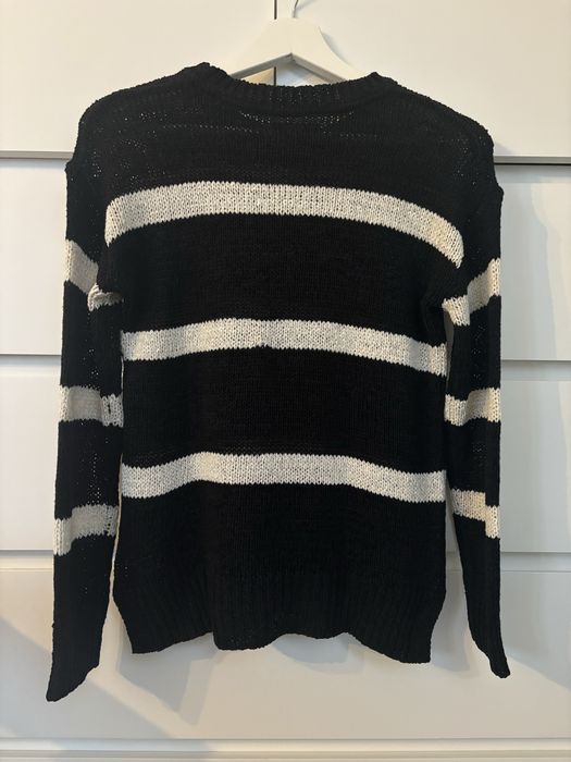 Sweterek XS czarny paski reserved