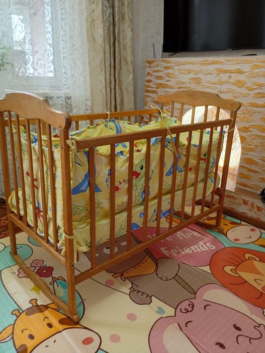 Кроватка ліжечко люлька колиска дитяча