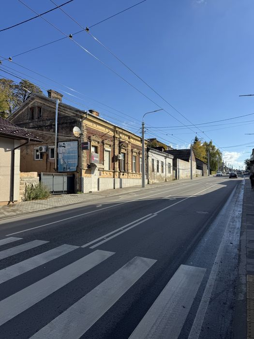 Продаж комерційної нерухомості  окрема будівля