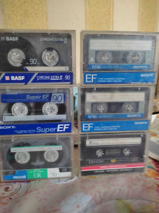 Касети плівкові японські