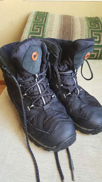 Продам зимове фірмове взуття Marrell.