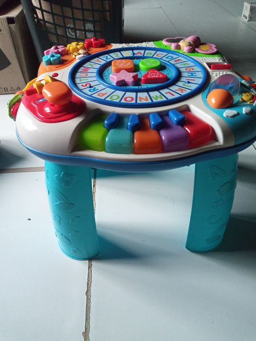 Stoliczek edukacyjny dla dzieci