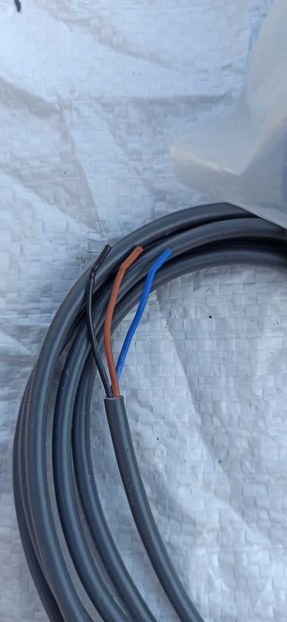 Індуктивний датчик Omron E2A-S30KS15-WP-B1 (M30, PNP NO)