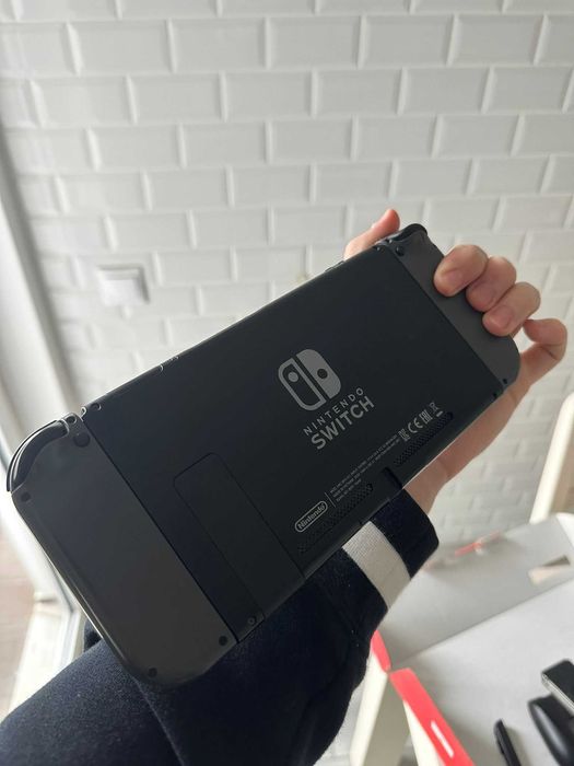 Nintendo switch com pouco uso com 1 jogo