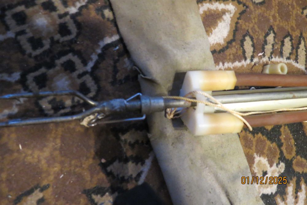 Подводное ружье на резиновых тягах гарпун