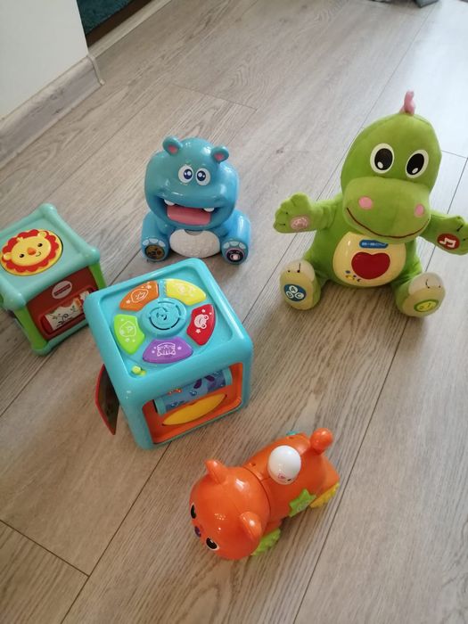 Zestaw zabawek interaktywnych edukacyjnych