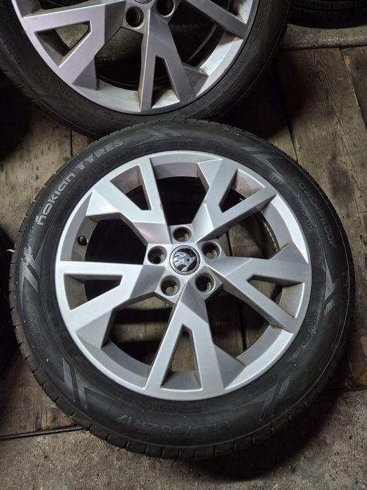 Oryginalne Koła 17" 5x112 + Opony 225/50/17 Skoda Octavia