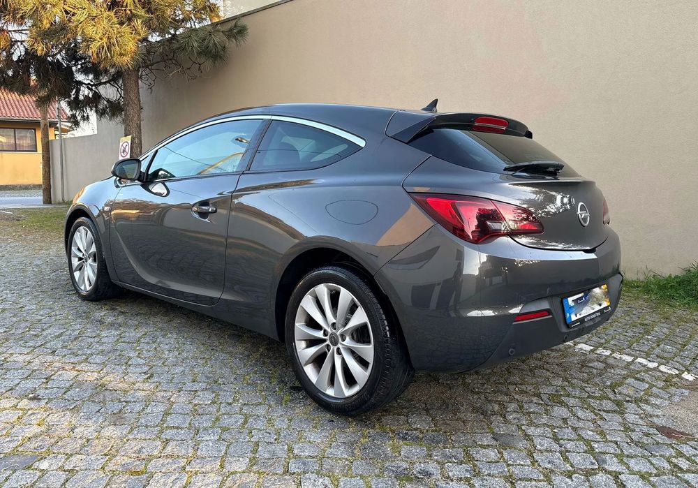Opel Astra GTC