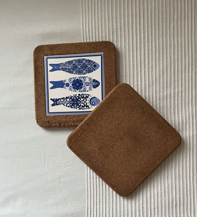 Lote de 2 bases de cortiça