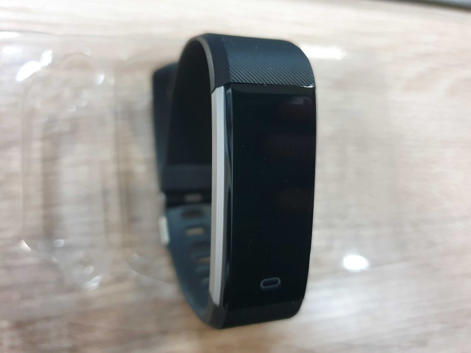 Zegarek opaska sportowa smartband - do wyboru.