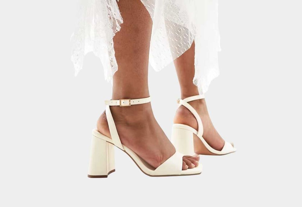 Босоніжки 45 розміру на устілку 29,5 см, нарядні, весільні