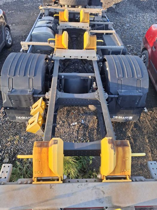 System mocowań BDF do kontenerów (zabudowa)