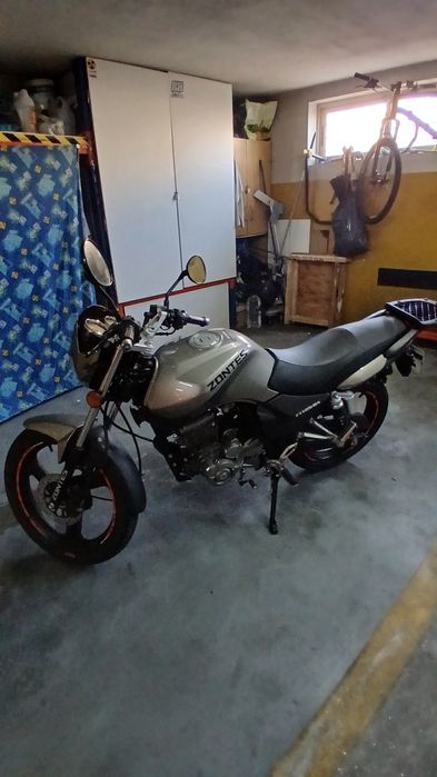ZONTES 125CC  2011 com 8000km