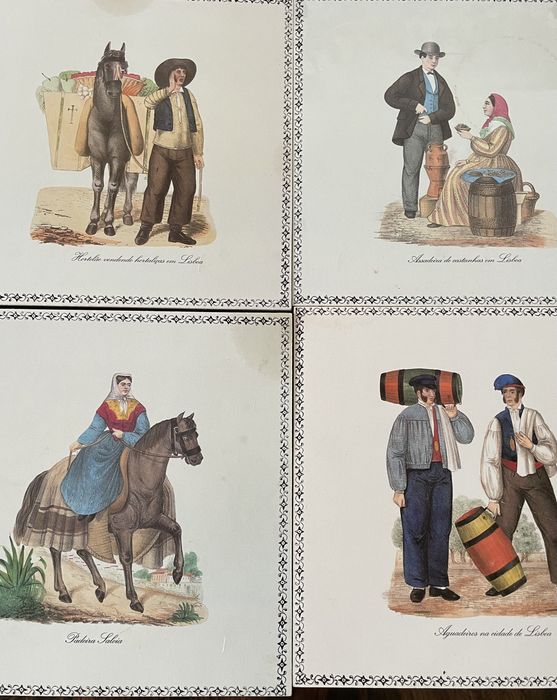 Conjunto de quatro separadores de mesa.