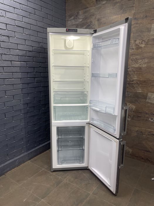 Робочий холодильник Indesit BIAA 13P F Італія Склад магазин Гарантія