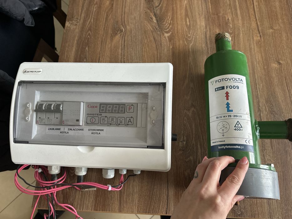 Zestaw Grzałka Przepływowa 9kW + Sterownik Geco GH07EB | Fotowoltaika