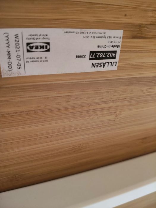 Secretária em bambu IKEA LILLÅSEN com cadeira em tecido cinzento Kasa