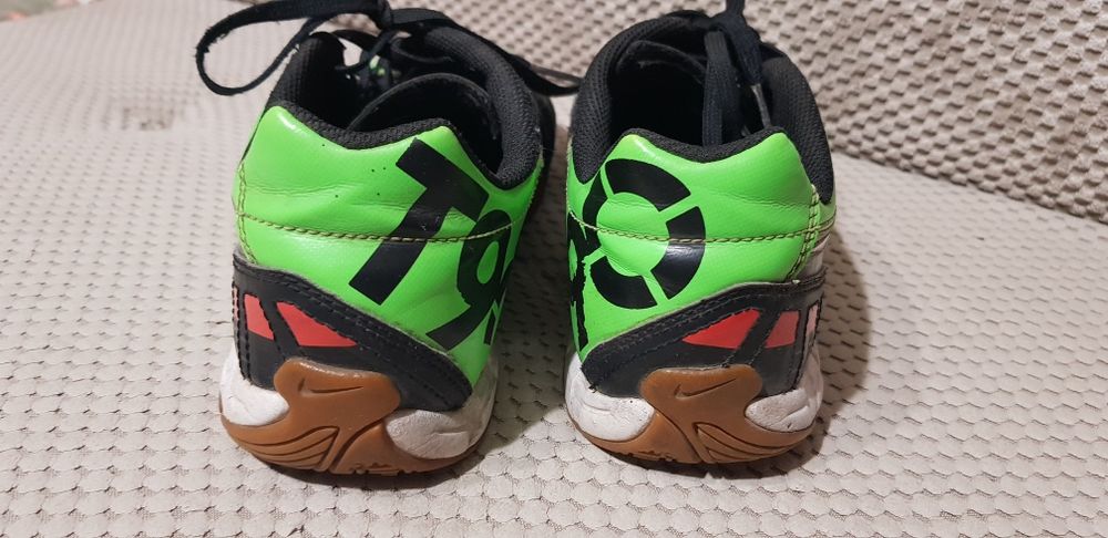 Buty halówki Nike r. 36