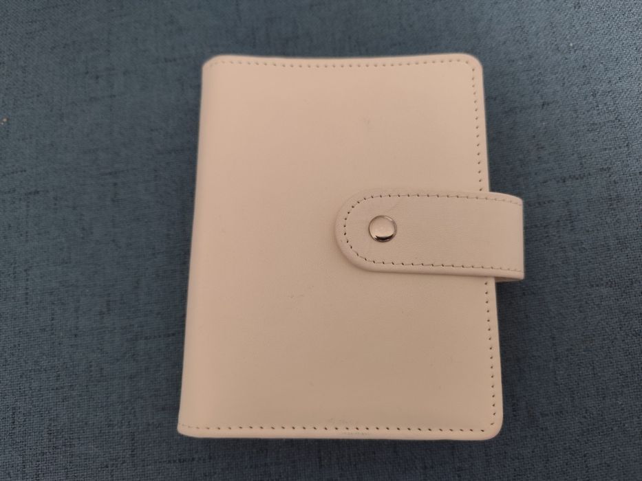 Sprzedam biały binder A7