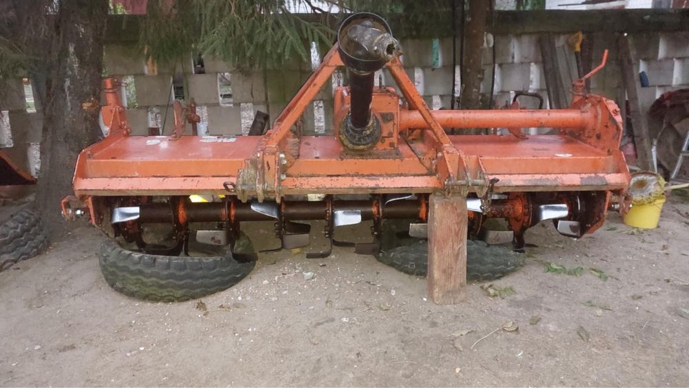 Glebogryzarka Howard