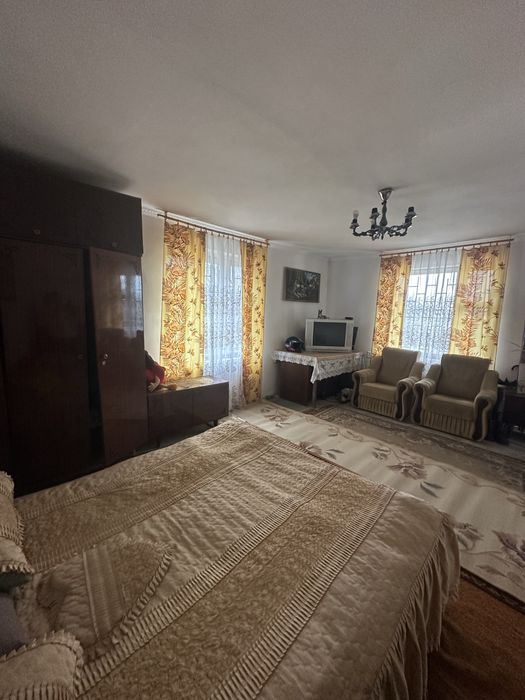 Продаж будинку в мальовничому селі Фастівка