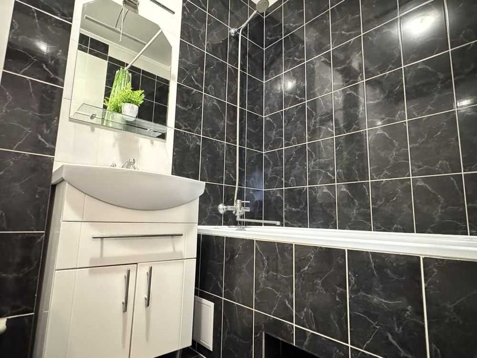 КОТЕДЖ з ремонтом!!! Виставка.