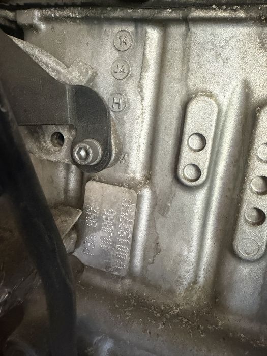 Motor 1.6 HDi (9HX) 90cv Peugeot / Citroën – P/ reparação ou peças