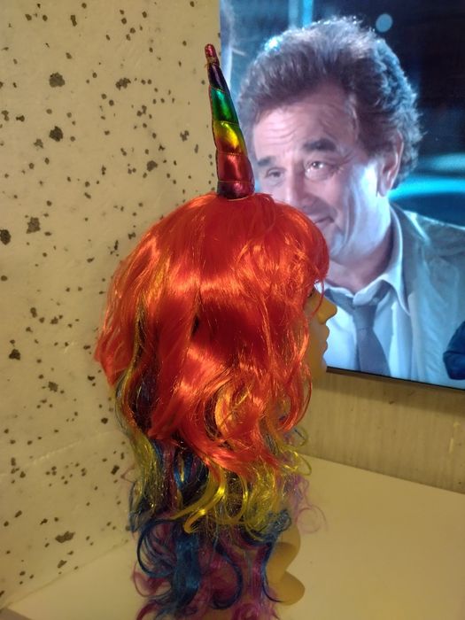 Peruka Długa Tęczowy Jednorożec kolorowy rog