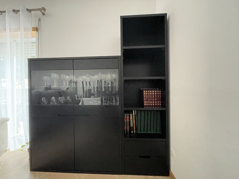 Cristaleira + movel de prateleiras