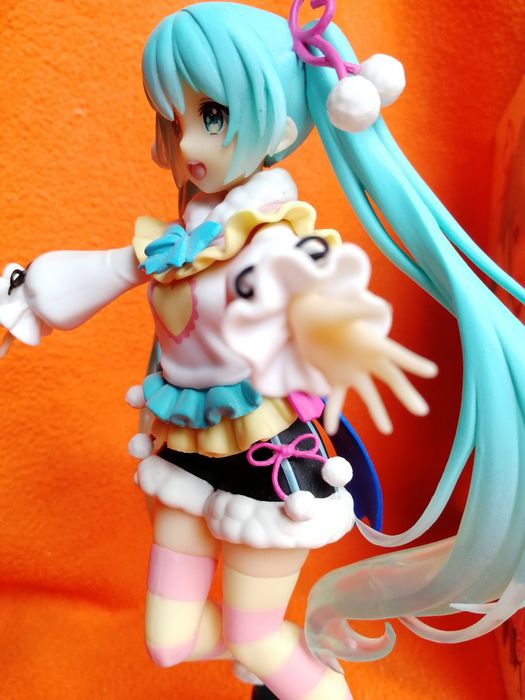 Hatsune Miku Winter Image Ver