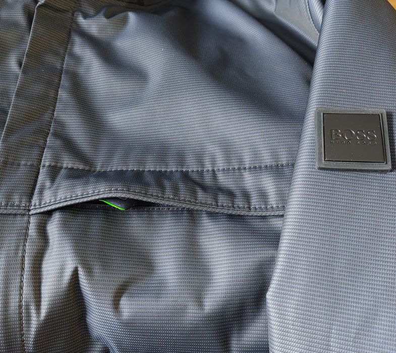 Hugo Boss nowa kurtka ocieplana męska lekka r. M