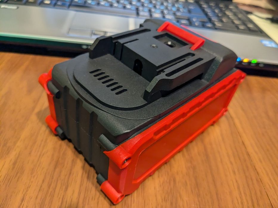 Акумулятор для єлектроінструмента 18v 10Ah LXT  (посадка Makita)