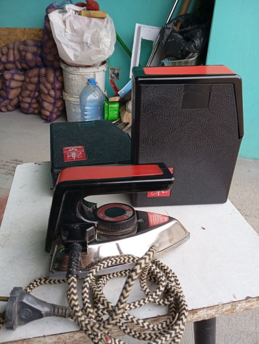 Утюг дорожный, складной в кейсе