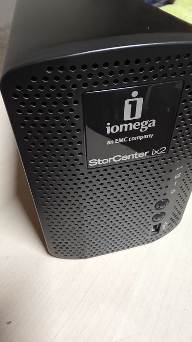 NAS Server Iomega StorCenter ix2 without Hard Drives64750949917057120