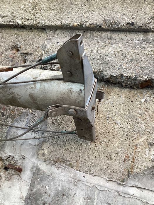 Maszt do grota z olinowaniem stalowym