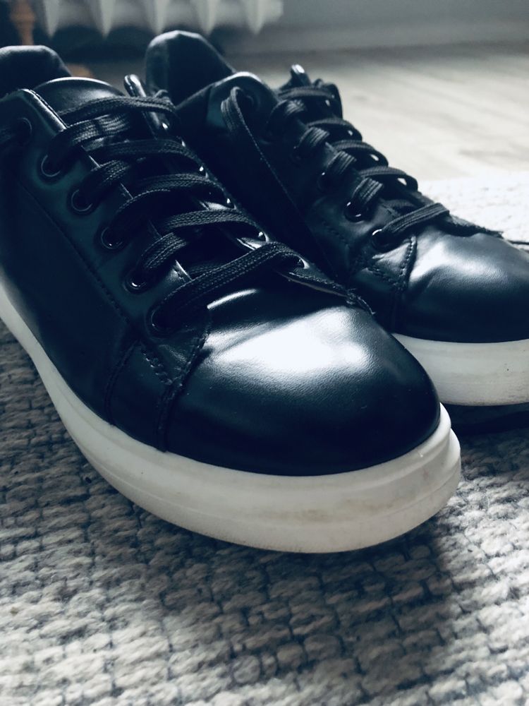 Buty sneakers Anthony Mcqueen 40 sk rzane 25 cm Skierniewice OLX.pl