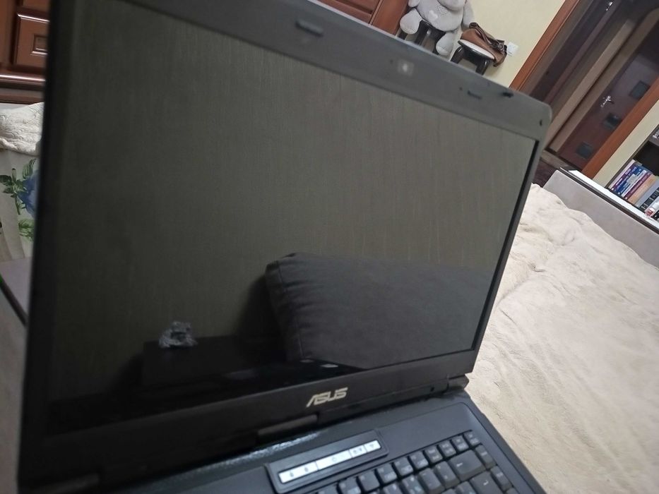 Ноутбук Asus X58L