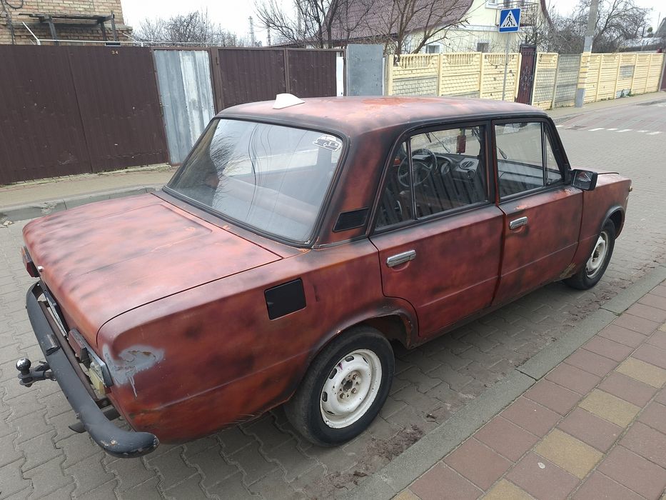 Ваз 21011 на полном ходу