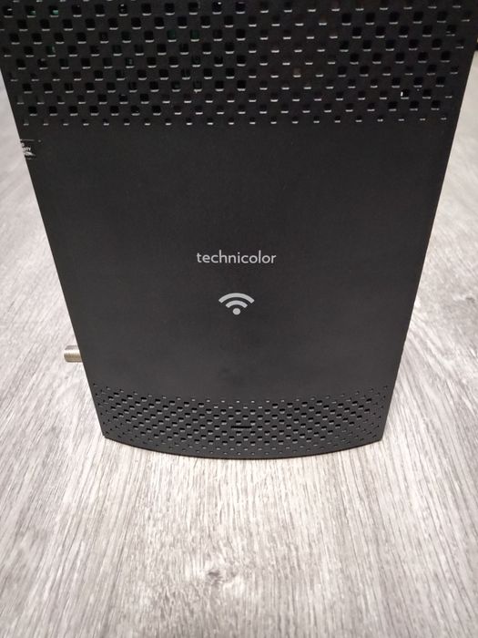 Роутер робочий чудовий для сім'ї