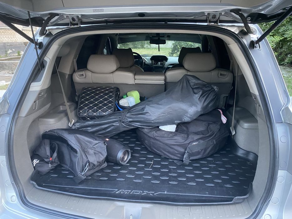 Продам власный автомобиль Акура МДХ 2007 года с оригинальным пробегом