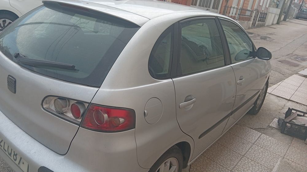 Carro Ibiza em excelente estado