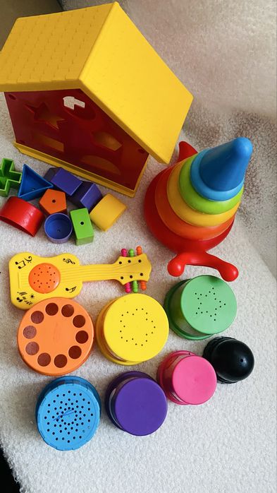 пірамідка ikea  сортер гітара музична