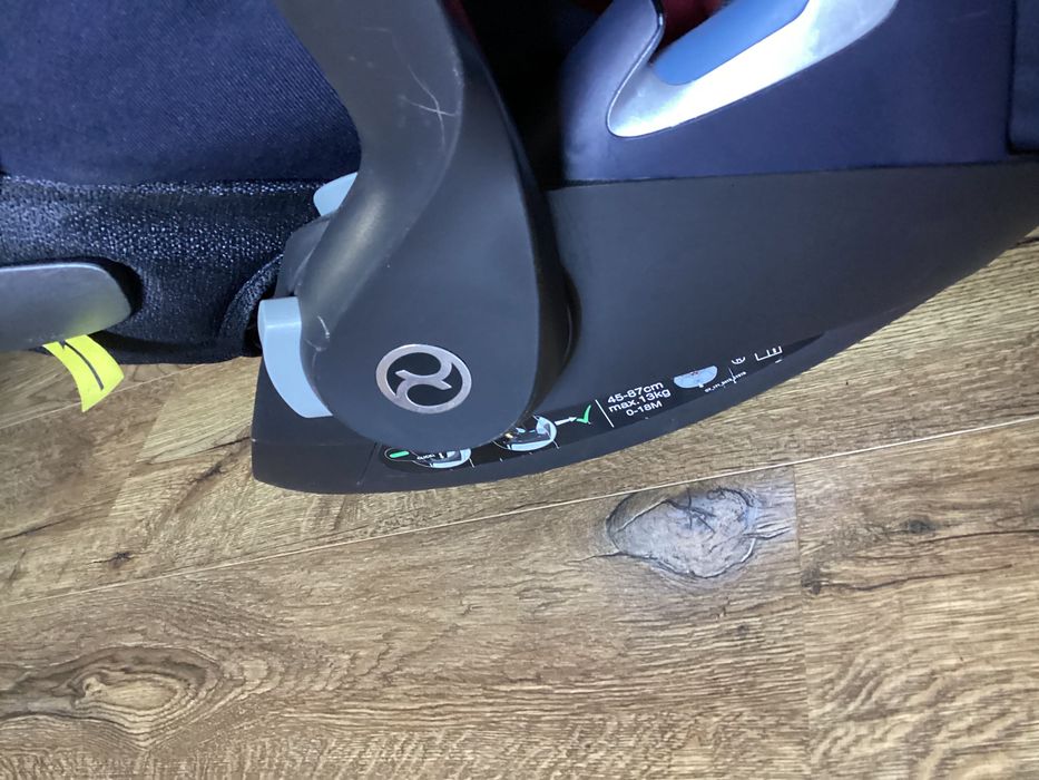 Sprzedam fotelik  używany Cybex Cloud-Z granatowy