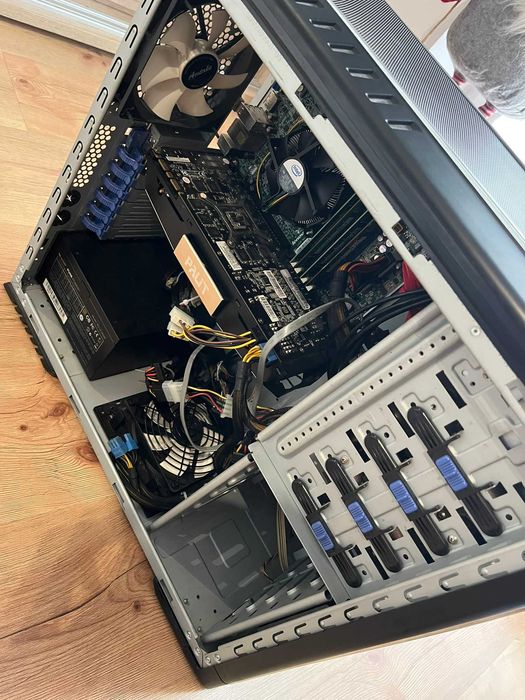 Komputer gamingowy Intel i7, nvidia GTX