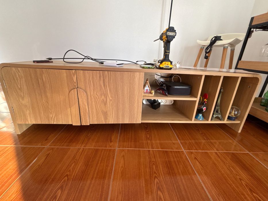 Móvel de TV HOMELYA (Hôma) Bege/Madeira – 160cm (Como Novo)